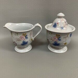 Mikasa Provincial Castle Hill Creamer and Sugar Bowl Set CV725 Floral Japan